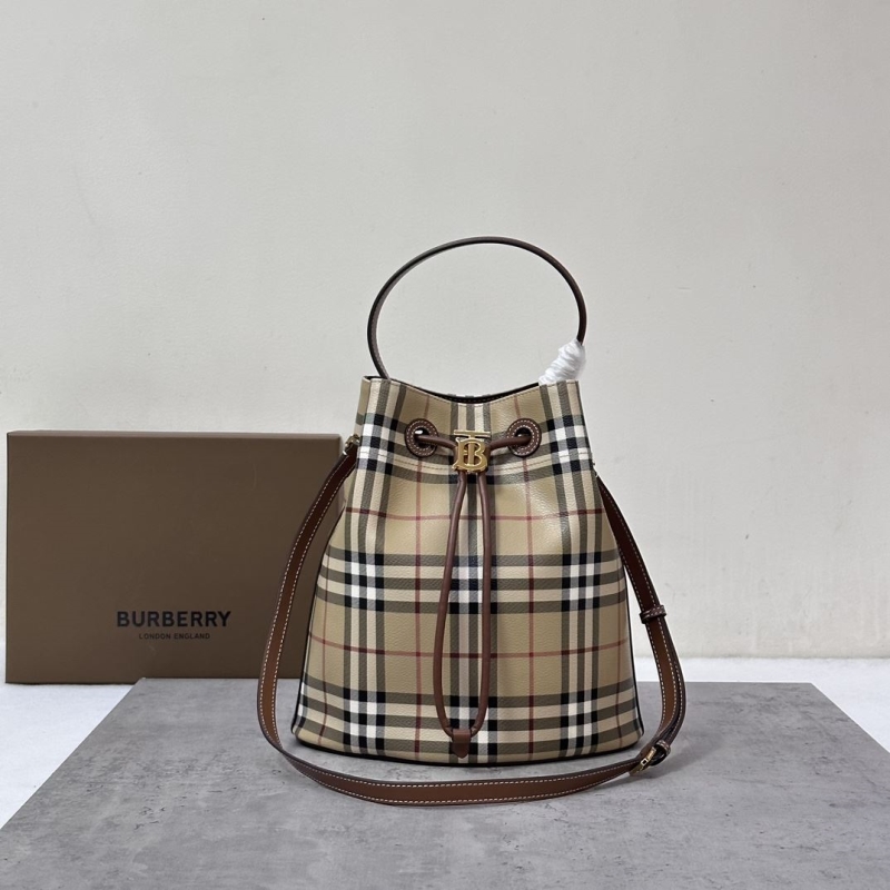 B**rry bucket bags